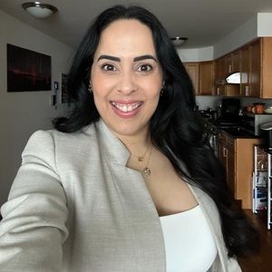 Meet your Posher, Miriam